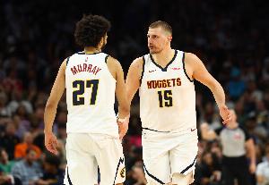 NBA焦点对决：火箭对决雄鹿，免费直播盛宴来袭，CBA赛事同步呈现